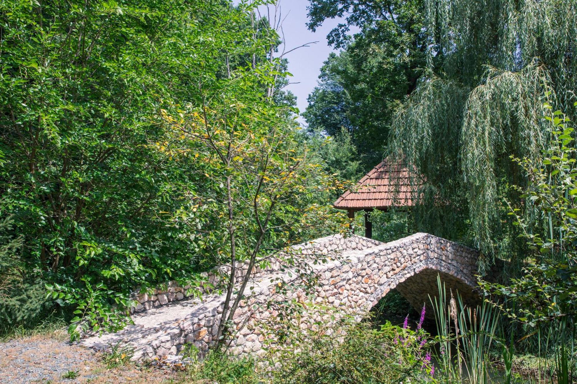 Guest House Mala Prica Zivinice Exterior photo