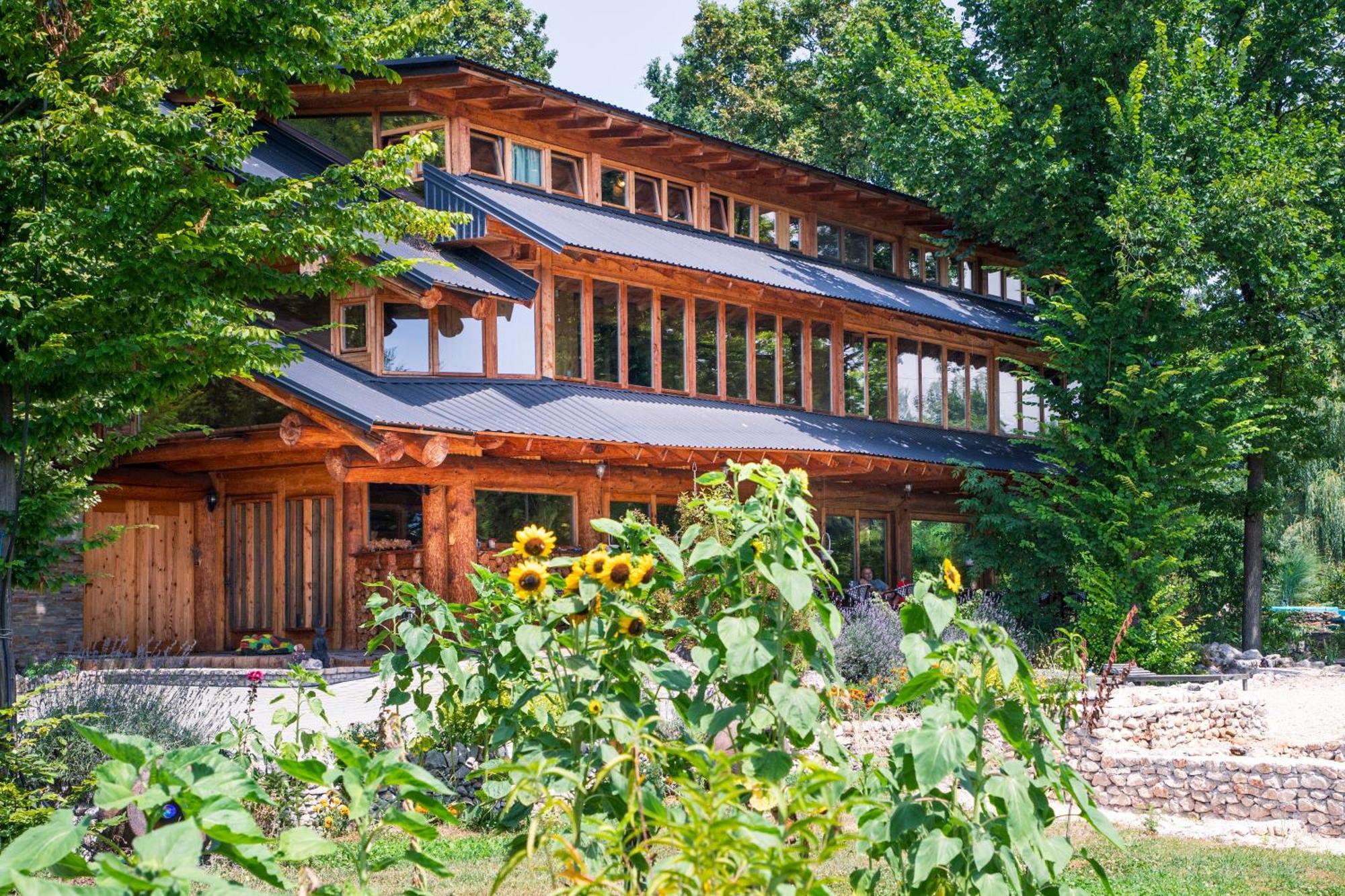 Guest House Mala Prica Zivinice Exterior photo